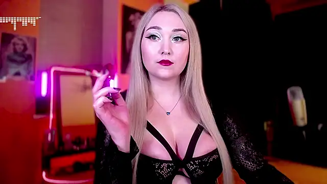 Snapshot of AllisonBlack_ chatting on December 5, 2024, 5:55 pm AllisonBlack  online show from December 5, 2024, 5:55 pm