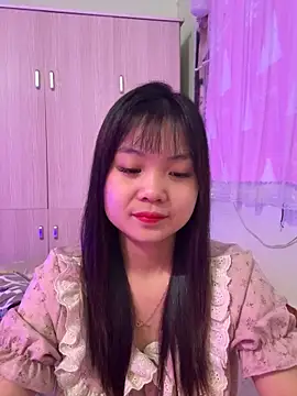 Maeve2k5 online show from October 18, 2025, 12:34 am