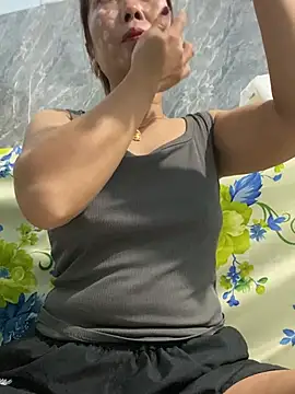 Linaannn online show from February 17, 2026, 12:08 am