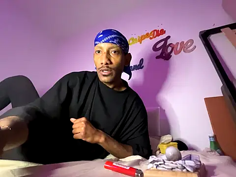 esteraulxxx online show from December 7, 2024, 9:06 pm