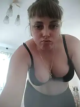 CoddessCrystal online show from January 8, 2026, 8:42 am