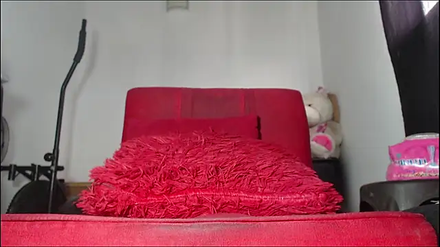 Snapshot of Dana_Xe chatting on February 25, 2025, 5:40 pm Dana Xe online show from February 25, 2025, 5:40 pm