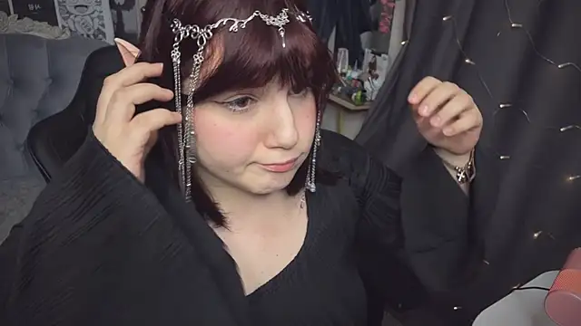 Snapshot of Diasporaaa chatting on January 30, 2025, 3:29 pm Diasporaaa online show from January 30, 2025, 3:29 pm