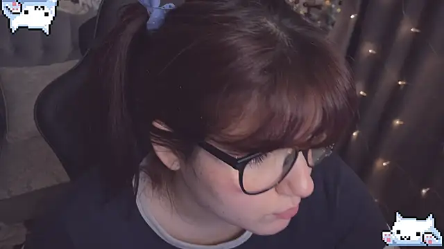 Snapshot of Diasporaaa chatting on January 5, 2025, 12:09 am Diasporaaa online show from January 5, 2025, 12:09 am