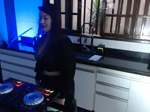 Sarahmonesexy online show from January 30, 2025, 9:25 pm