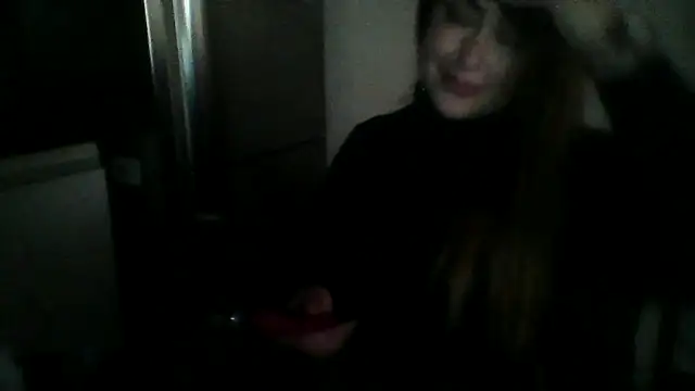 Sarahmonesexy online show from September 8, 2025, 8:41 pm