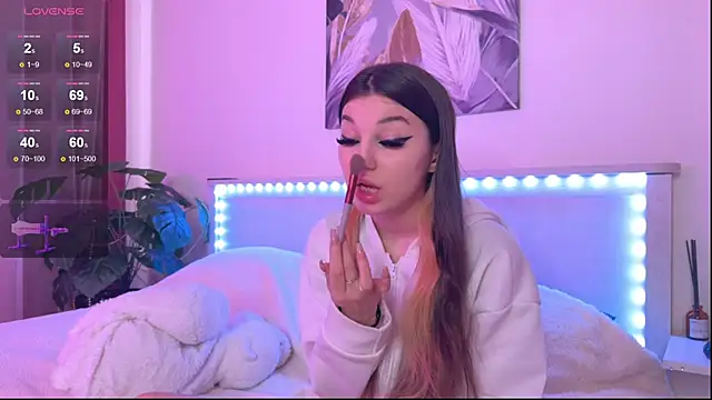 Veronica leal online show from October 15, 2025, 9:50 am