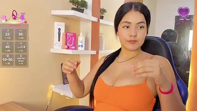 Hanah Greey online show from September 23, 2025, 7:43 pm