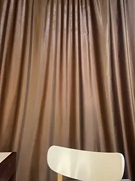 Polli Kiss online show from September 12, 2025, 2:28 pm