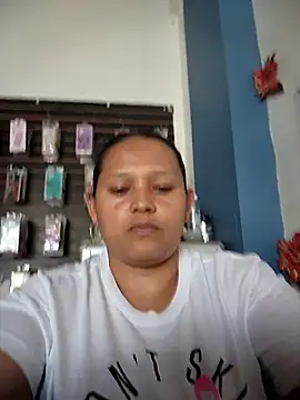 Snapshot of Chicapicante chatting on May 6, 2026, 7:18 pm Chicapicante online show from May 6, 2026, 7:18 pm