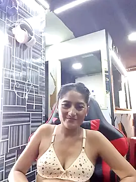 Snapshot of AdelinaMiran90 chatting on September 16, 2025, 6:09 pm AdelinaMiran90 online show from September 16, 2025, 6:09 pm