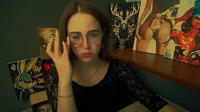 luxie milady online show from April 21, 2026, 1:39 pm