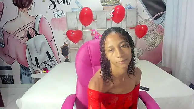 Snapshot of EMMA_SWEETT1 chatting on February 15, 2025, 12:22 pm EMMA SWEETT1 online show from February 15, 2025, 12:22 pm