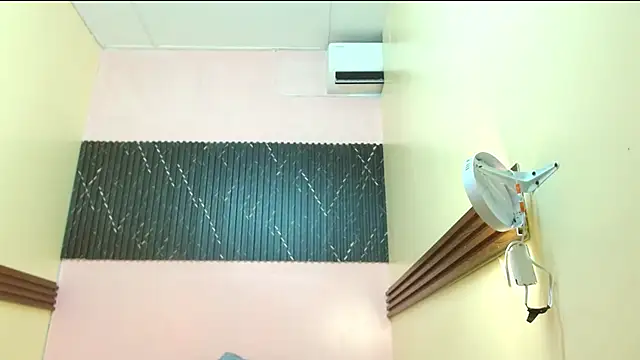 Snapshot of Thiago_Summers chatting on November 5, 2025, 3:04 pm Thiago Summers online show from November 5, 2025, 3:04 pm