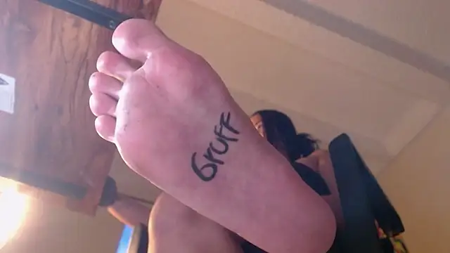 Snapshot of carlajames_ chatting on February 23, 2026, 11:16 pm carlajames online show from February 23, 2026, 11:16 pm