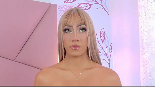 Snapshot of VictoriaRoss1 chatting on September 15, 2025, 7:36 pm VictoriaRoss1 online show from September 15, 2025, 7:36 pm