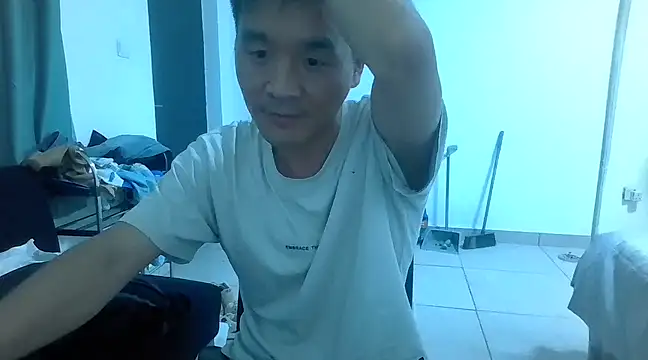 Snapshot of kisstoyousoon2024 chatting on March 17, 2025, 6:42 pm kisstoyousoon2024 online show from March 17, 2025, 6:42 pm