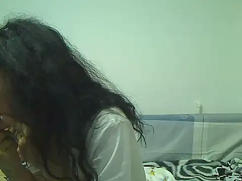 Emmatoo online show from April 7, 2026, 7:32 am