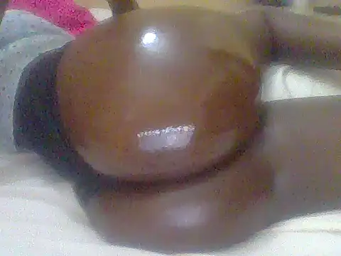 Snapshot of Pretty_ellahh chatting on October 8, 2025, 6:30 pm Pretty ellahh online show from October 8, 2025, 6:30 pm