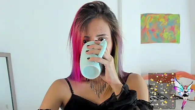 Snapshot of linnie_ chatting on January 24, 2025, 4:59 am linnie  online show from January 24, 2025, 4:59 am