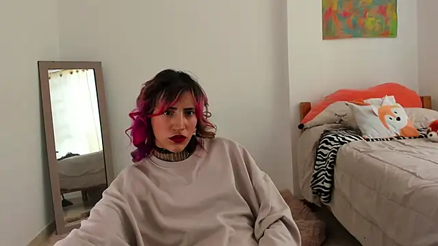 Snapshot of linnie_ chatting on January 28, 2025, 12:43 pm linnie  online show from January 28, 2025, 12:43 pm