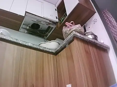 Snapshot of -SingleMom- chatting on December 18, 2025, 4:06 am -SingleMom- online show from December 18, 2025, 4:06 am