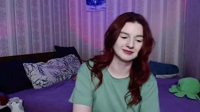 Snapshot of JulthHell chatting on December 4, 2025, 1:48 am JulthHell online show from December 4, 2025, 1:48 am