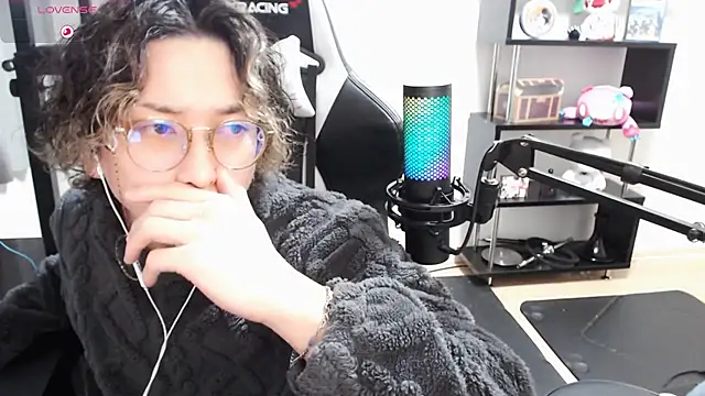 Snapshot of Shizukuu chatting on March 20, 2025, 12:22 pm Shizukuu online show from March 20, 2025, 12:22 pm