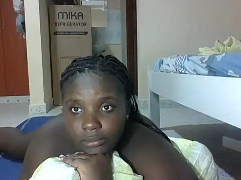 hotebbbyy online show from January 18, 2026, 5:05 pm