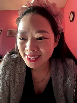 Snapshot of Hellen_111 chatting on September 27, 2025, 7:36 am Hellen 111 online show from September 27, 2025, 7:36 am