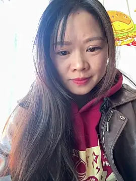 Hellen 111 online show from November 29, 2025, 4:23 am