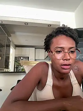 KyaraMiller online show from April 14, 2026, 9:42 pm