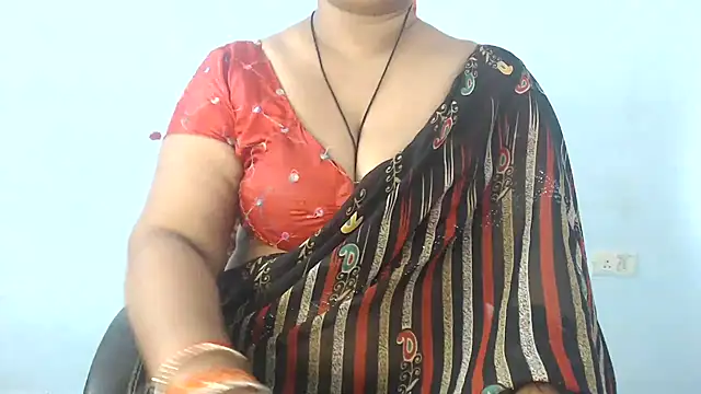 Snapshot of sapna-ji chatting on November 12, 2025, 5:00 am sapna-ji online show from November 12, 2025, 5:00 am