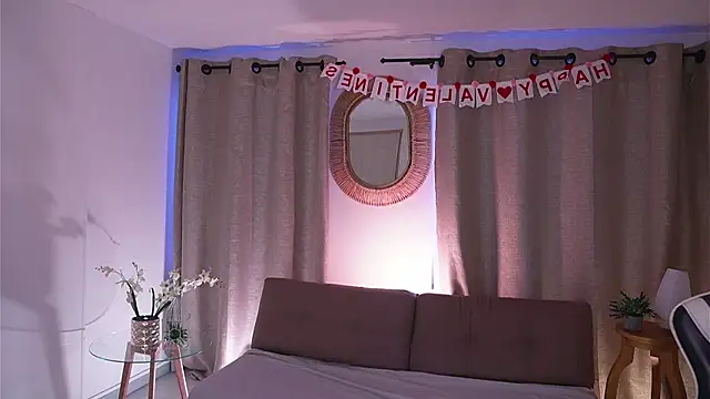 Snapshot of Sara_albrecht chatting on February 15, 2025, 1:27 pm Sara albrecht online show from February 15, 2025, 1:27 pm