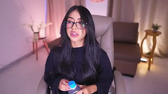 Snapshot of Sara_albrecht chatting on March 18, 2025, 12:39 pm Sara albrecht online show from March 18, 2025, 12:39 pm