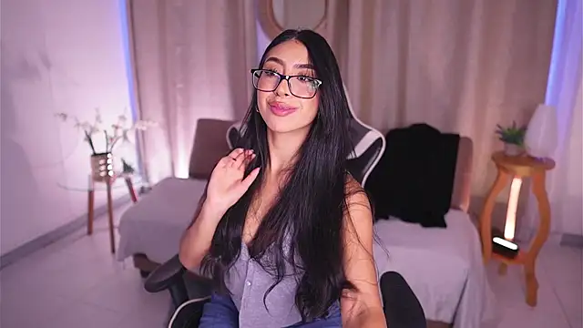 Snapshot of Sara_albrecht chatting on February 13, 2025, 12:54 pm Sara albrecht online show from February 13, 2025, 12:54 pm