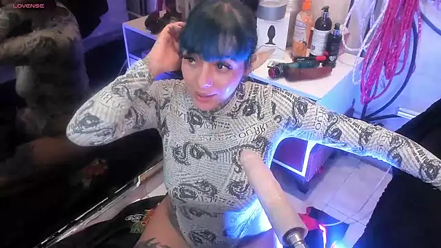 luxifer 666  online show from February 10, 2025, 10:51 pm