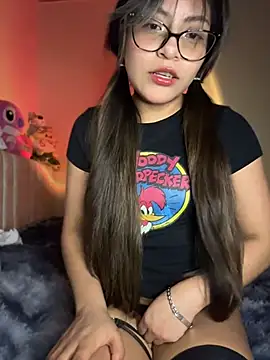Snapshot of Lily_candy_X chatting on May 16, 2026, 4:44 am Lily candy X online show from May 16, 2026, 4:44 am
