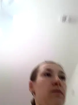 Snapshot of KateRedgar chatting on November 9, 2025, 1:04 pm KateRedgar online show from November 9, 2025, 1:04 pm