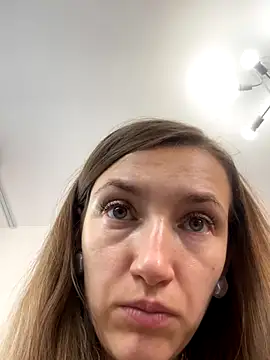 Snapshot of KateRedgar chatting on September 19, 2025, 10:08 am KateRedgar online show from September 19, 2025, 10:08 am