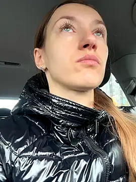 Snapshot of KateRedgar chatting on November 2, 2025, 9:36 am KateRedgar online show from November 2, 2025, 9:36 am