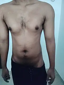 hottboy 39 online show from June 25, 2026, 3:37 am