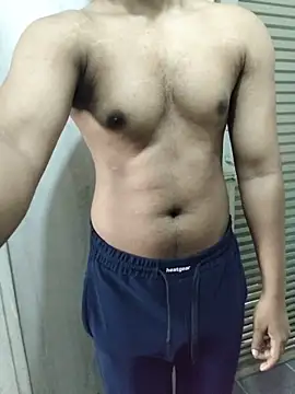 hottboy 39 online show from February 19, 2026, 7:38 am