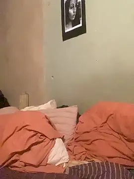 Moorella1 online show from October 28, 2025, 5:45 pm