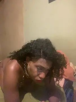 Moorella1 online show from April 18, 2026, 7:07 pm