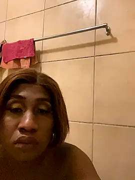 Moorella1 online show from October 4, 2025, 5:25 pm