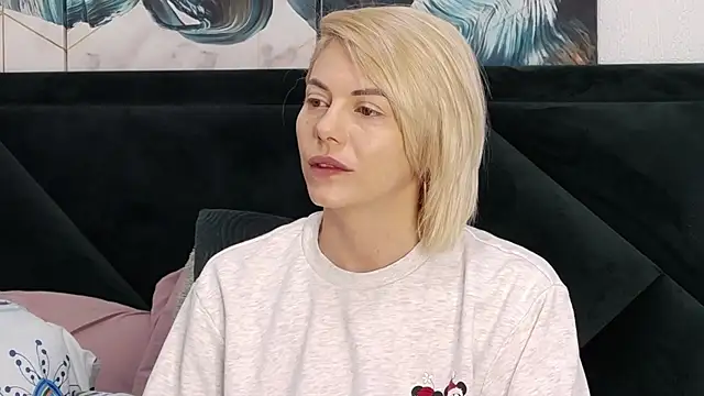 tanyagrey online show from February 9, 2026, 6:44 am