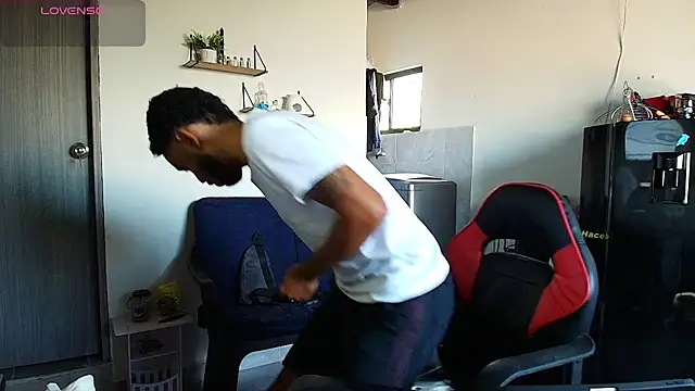 Snapshot of colinbrown chatting on January 17, 2026, 1:15 pm colinbrown online show from January 17, 2026, 1:15 pm