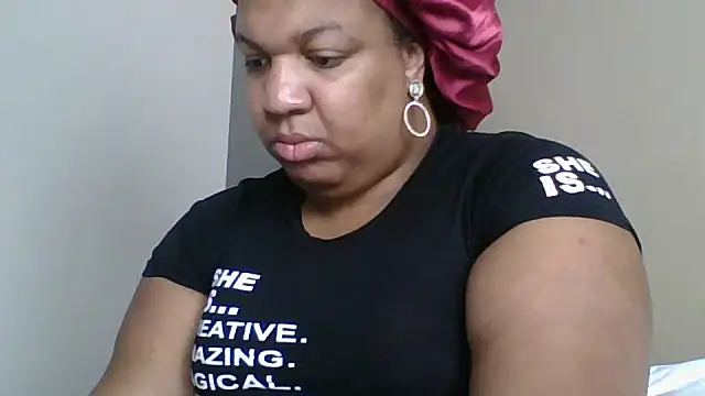 Badgirlbrittt online show from October 14, 2025, 1:45 pm