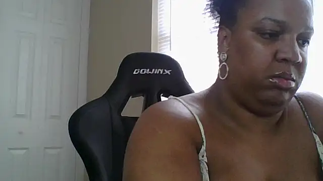 Badgirlbrittt online show from October 3, 2025, 5:03 pm